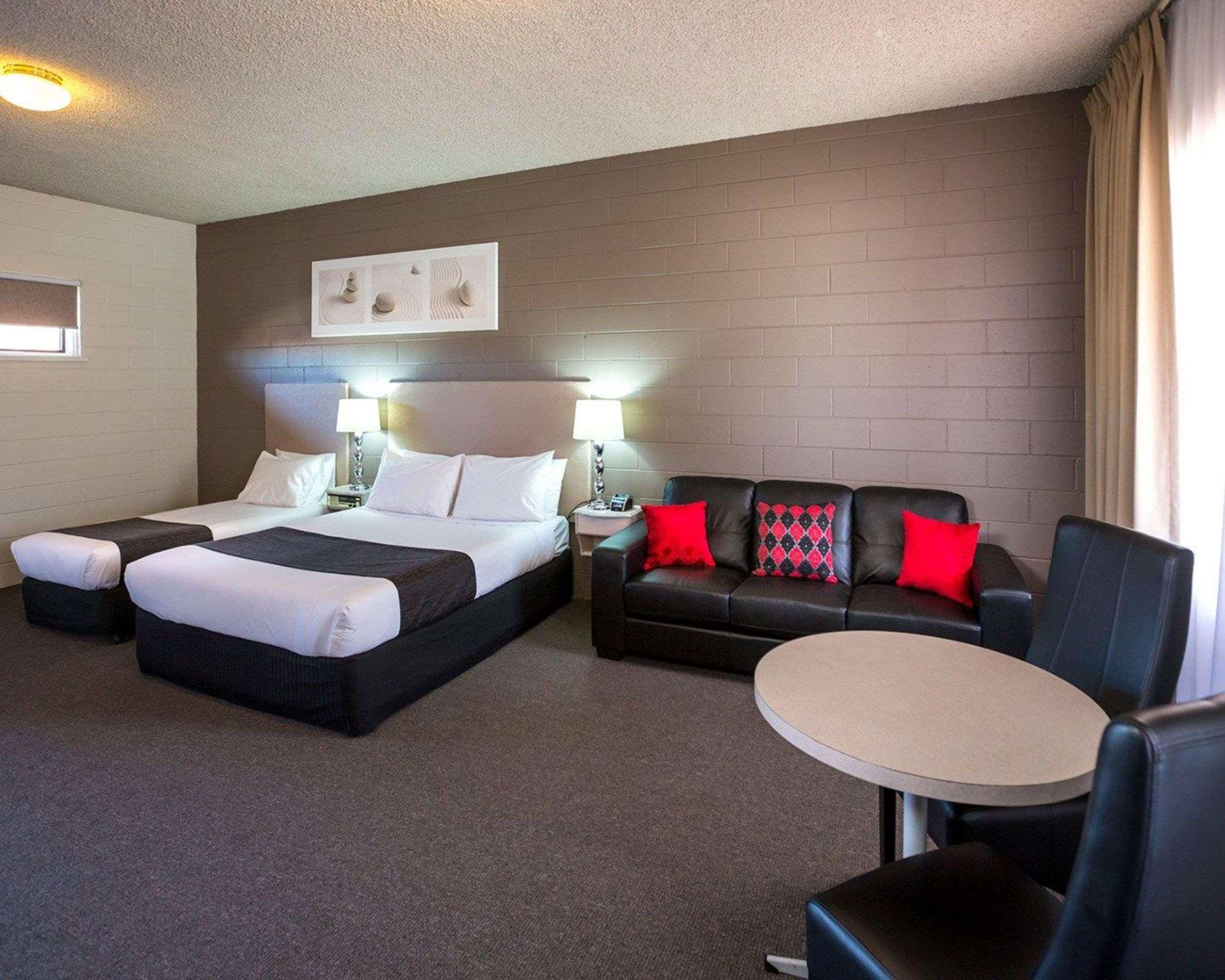 Comfort Inn & Suites King Avenue Sale Extérieur photo