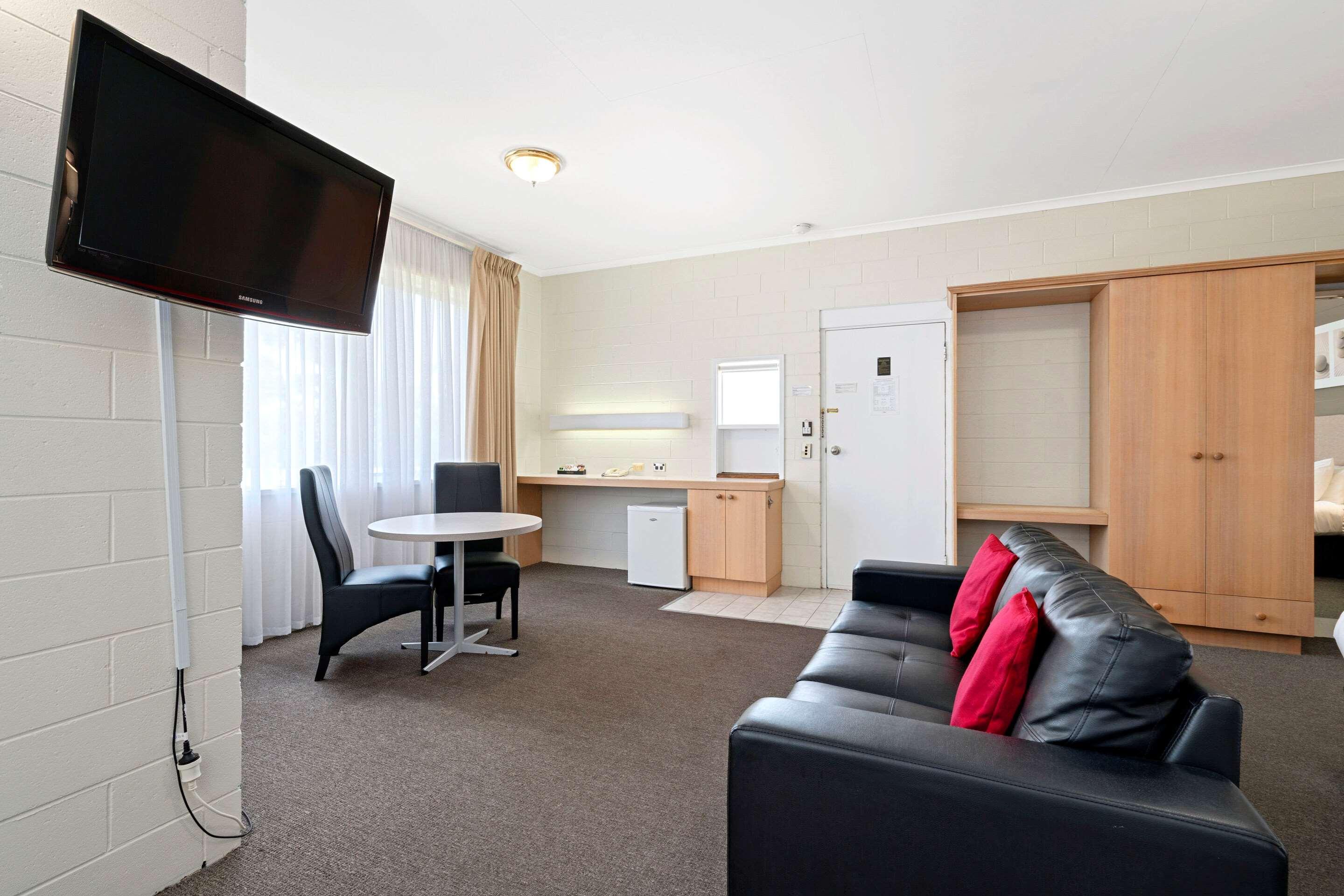 Comfort Inn & Suites King Avenue Sale Extérieur photo